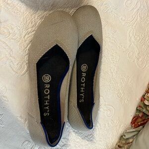 Rothy’s – 7 1/2 tan shoes